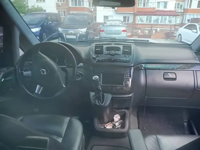Легковой автомобиль Mercedes Benz Viano CDI 2.2, 2013 г.в., г/н Р569КА154, VIN: WDF63981313843469, цвет – черный (залог)