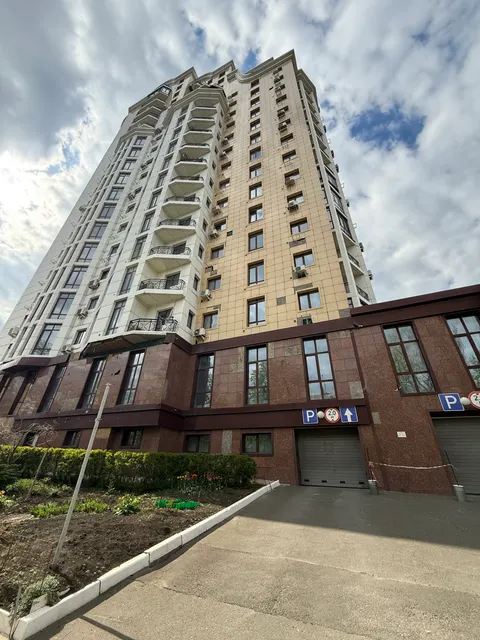 Машино место № 117 общей площадью 23,0 кв.м (кадастровый номер 93:27:0010422:425), расположенное по адресу: Российская Федерация, Донецкая Народная Республика, городской округ Донецк, город Донецк, улица Артема, дом 155Д, находящееся в собственности Донецкой Народной Республики