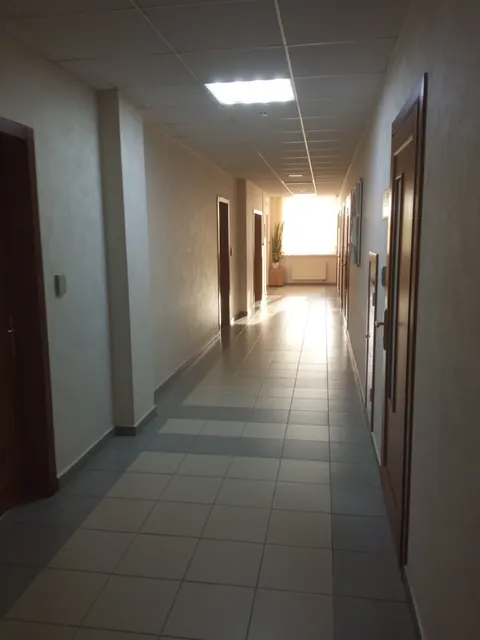 Часть нежилого помещения с кадастровым номером: 72:23:0218006:20936 на седьмом этаже: общей площадью 471,9 кв.м., расположенного по адресу: г. Тюмень, ул. Малыгина, д. 75