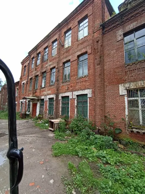 продажа нежилого здания с земельным участком