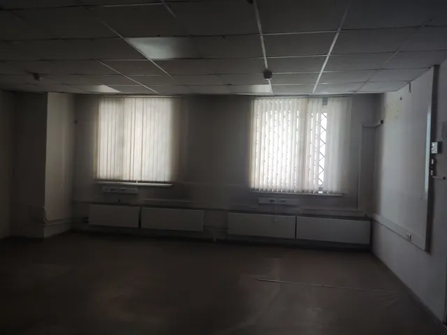 Земельный участок общей площадью 3181 кв.м, с кадастровым номером 42:26:0201001:124, с расположенными на нем объектами движимого и недвижимого имущества, по адресу: Кемеровская область, г. Ленинск - Кузнецкий, ул. Розы Люксембург, д. 47