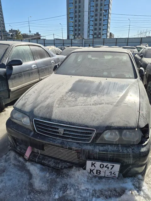 Транспортное средство Тойота Чайзер, г/н К047КВ14, черного цвета, все четыре колеса на месте, в ходе осмотра внешних повреждений не обнаружено