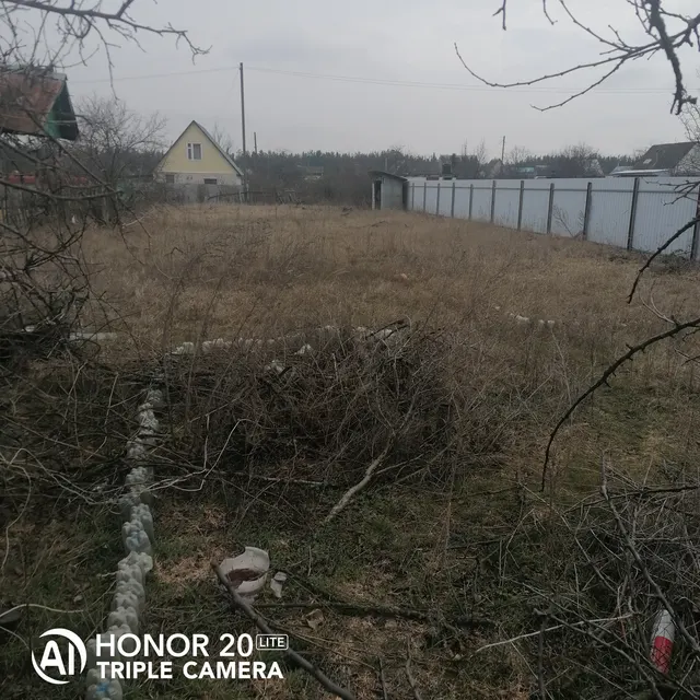Лот № 4 (повторные торги). Земельный участок площадью 702 кв. м, кадастровый номер 36:14:0810504:121, местонахождение: Воронежская обл., Лискинский р-н, СТ “Ветерок”, кв-л 4. Собственник - Лосунов С.Н.