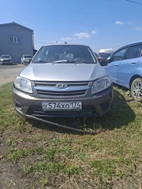 Легковой автомобиль (комби хэтчбек) LADA Granta 219110, 2018 г.в., г/н У574ХО174, VIN: XTA219110J0289575, цвет серебристый (залог, повтор)