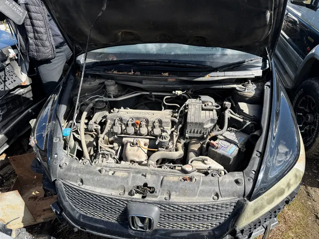Автомобиль марки Honda Stream,г/н У176УС27, 2012 г.в.,№ кузова RN73200256,цвет черный