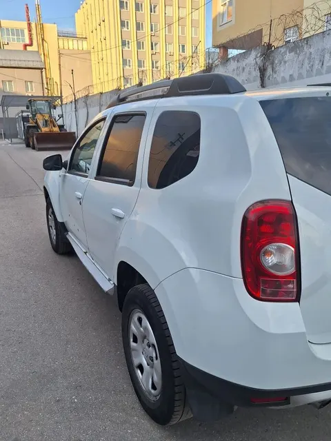 Транспортное средство «RENAULT DUSTER»