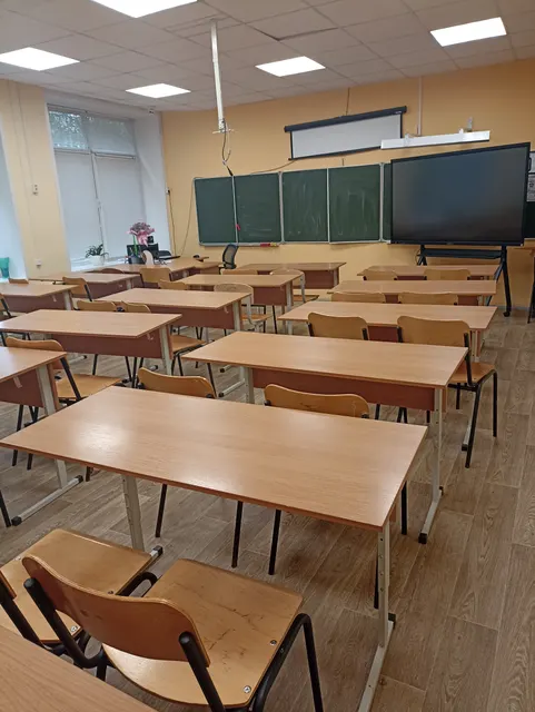 Право заключения договора аренды нежилых помещений, общей площадью 99,0 кв.м, (позиции 40, 52 на поэтажном плане второго этажа), расположенных в здании по адресу: г. Рязань, ул. Космонавтов, 13.