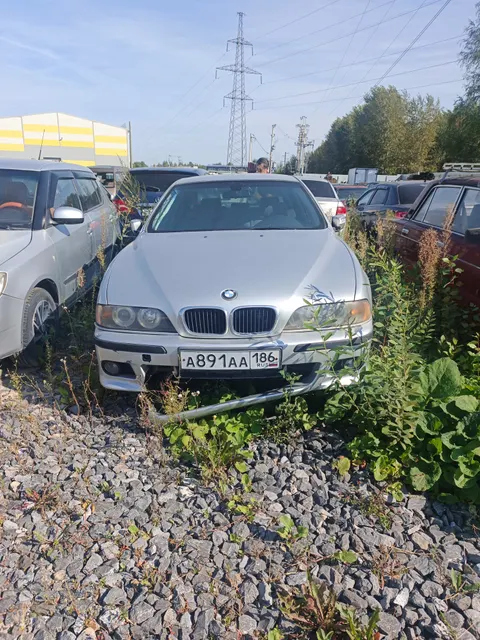 Автомобиль БМВ 520I, г.р.з. А891АА186, VIN WBADT11000GY55282, г/в 2002 ТС имеет ограничения ФССП на регистрационные действия (ключи и документы отсутствуют, техническое состояние не проверялось, пробег не известен). Имущество продается в том виде, в каком оно есть, в случае продажи возврату/обмену не подлежит. За скрытые дефекты имущества Продавец ответственности не несет.