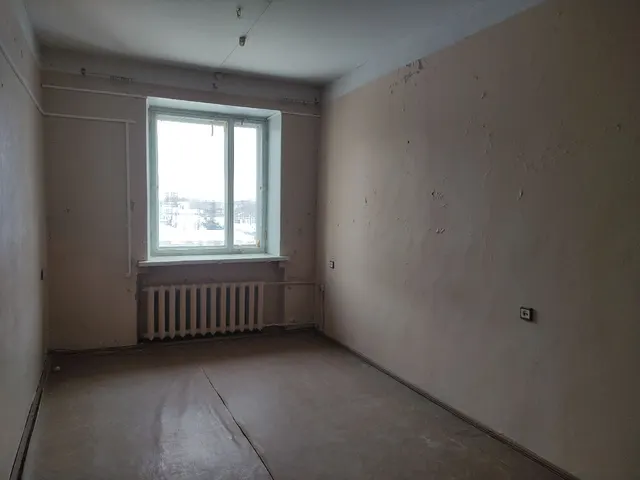 Нежилое помещение с кадастровым номером 37:08:050307:372, площадью 17,1 кв.м., расположенного по адресу: Ивановская область, р-н Комсомольский, г. Комсомольск, ул. Люлина, д. 16, пом. 67 (3 этаж, лит.А)