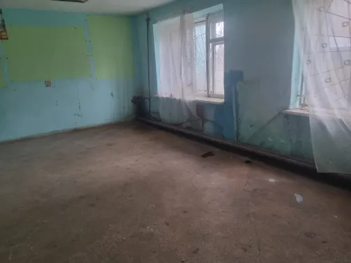 Нежилое помещение, общей площадью 254,6 кв.м, расположенное по адресу: Челябинская область, г. Троицк, кв-л 10-й, д. 2, пом. 1