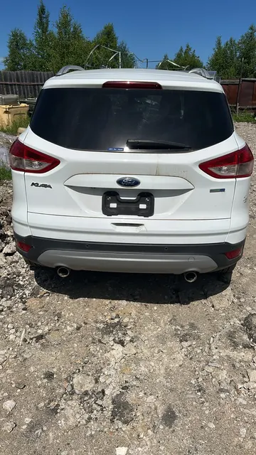 Автомобиль марки   Ford Kuga Без грз , № кузова WF0AXXWPMADR85036, цвет белый