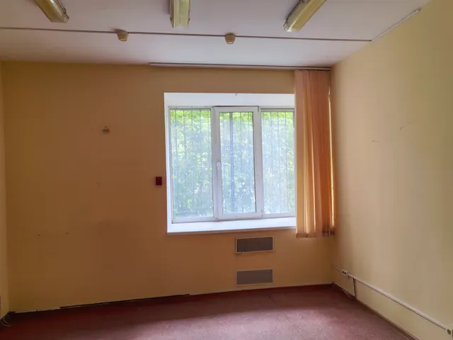 Продажа имущества, находящегося в собственности города Москвы, нежилое помещение по адресу: г. Москва, ул. Мантулинская, д. 10, площадью 180,7 кв. м (этаж № 1), кадастровый номер: 77:01:0004035:1299
