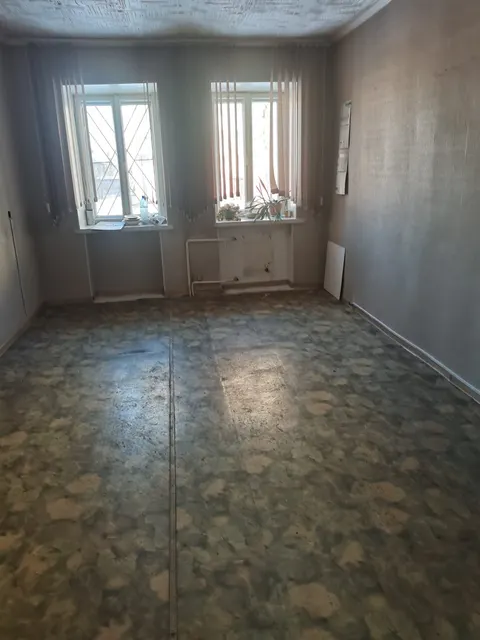 нежилое здание общей площадью  945,8 кв.м, кадастровый номер: 42:24:0101030:15370, расположенное по адресу: г. Кемерово, ул. Веры Волошиной, 13.