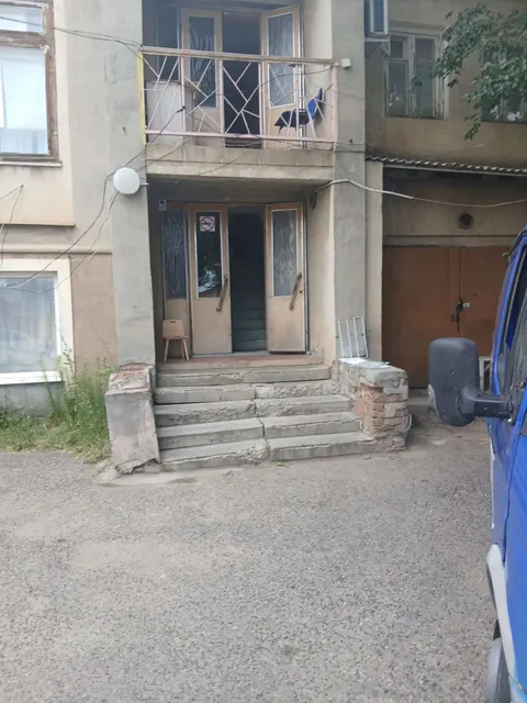 Объект аренды, площадь 58,95 кв. м., номер на поэтажном плане: 2-го этажа помещение 9, часть помещения 10,  адрес (местонахождение) объекта: Ставропольский край, г Буденновск, ул Кирова, д 202