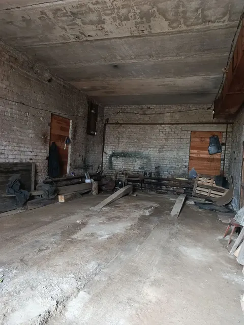 Нежилое здание