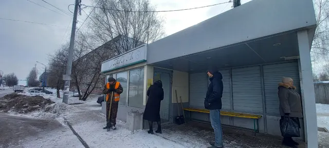 Остановочный модуль, расположенный по адресу: г. Слободской, ул. Первомайская, в районе дома № 12