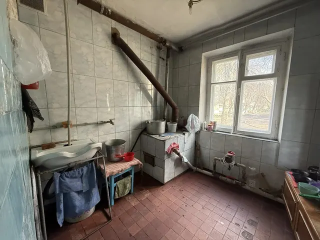 Нежилое помещение, входящее в состав жилого дома, кадастровый номер 93:00:0000000:164472, площадью 91,40 кв. м, расположенное по адресу: Российская Федерация, Донецкая Народная Республика, городской округ Торез, поселок городского типа Пелагеевка, микрорайон «30 лет Победы», дом 30.