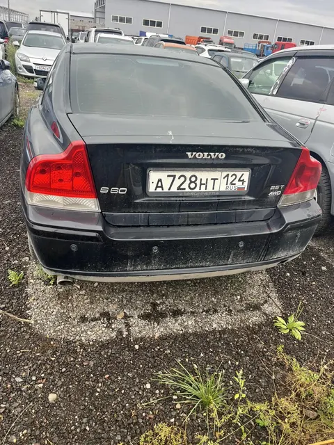 (повторные торги) Автомобиль ВОЛЬВО S60, 2006 г.в., г/н А728НТ124, VIN YV1RS595772603312, № кузова YV1RS595772603312, цвет черный. Идентификационные номера не сверялись, рабочее состояние не проверялось, автомобиль закрыт, ключи и документы отсутствуют. Должник Гурских И.О. Обременения: Залог, запреты на рег. действия. Начальная цена продажи 590750,00 руб. Задаток 89000,00 руб. (1814)