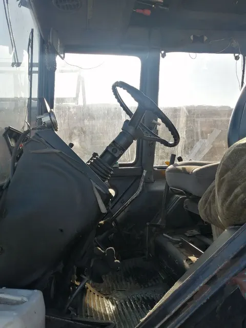 Трактор Беларус 82.1, 2007 года выпуска, заводской номер 80856672, цвет - многоцветный, государственный регистрационный номер 7603РХ03.