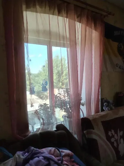Залоговое имущество должника Диденко А.А.: трехкомнатная квартира, вид объекта недвижимости: помещение, назначение: жилое, площадь 52,2 кв.м, этаж № 02, кадастровый номер 26:23:100409:95, ограничение прав и обременение объекта: ипотека, запрещения регистрации, адрес: Ставропольский край, м.о. Минераловодский, с. Гражданское, ул. Рабочая, д. 10, кв. 4. Начальная продажная цена 2 245 000 рублей. Сумма задатка 100 000 рублей.