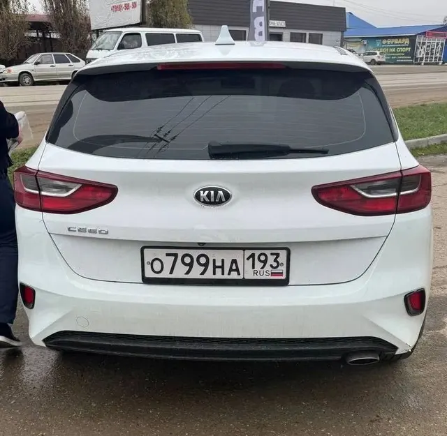 Д-к Дроздов А.А. А/м KIA CD 9 (CEED), г/в 2018, г/н О799НА193, VIN XWEH2516BK0004344. Обременение: залог, арест, н/ц 1 477 000,00 руб., з-к 295 400,00 руб., ш/а 14 770,00 руб.