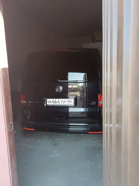 Транспортное средство Volkswagen, модель 7НС Multivan, 2014 года выпуска, цвет - черный, государственный номер М464ТР46, идентификационный номер (VIN) WV2ZZZ7HZEH126077, номер кузова (прицепа) WV2ZZZ7HZEH126077, номер двигателя 095124 (имущество обременено: арест, запрет на совершение регистрационных действий). Должник – ООО «Электростроймонтаж».