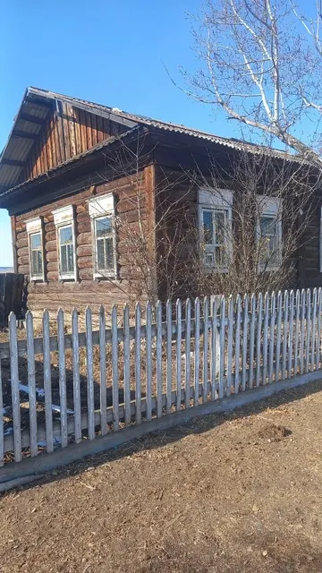 Здание с кадастровым номером 75:01:110103:694 с земельным участком , кадастровый номер  75:01:110103:693