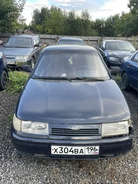 Автомобиль ВАЗ 21104 2005 года выпуска, г/н Х304ВА196 черного цвета, VIN: XTA21104050865601
