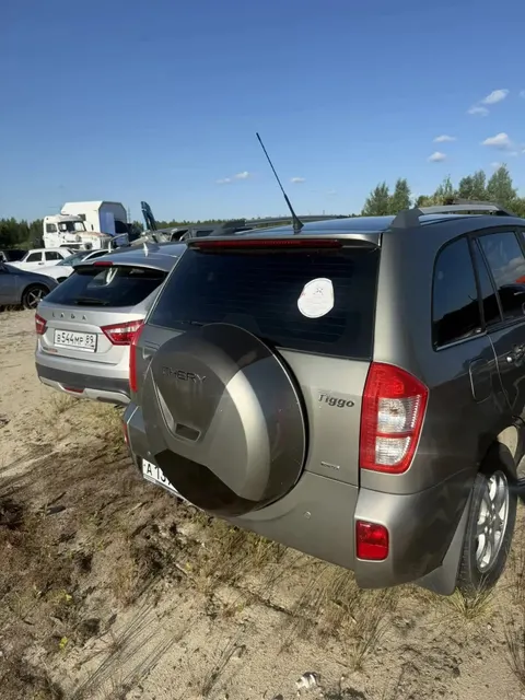 Автомобиль марки Сherry T11 Tiggo, г.р.з. А137УН89, VIN LVVDB11B8ED020827 (ключи и документы отсутствуют, техническое состояние не проверялось, пробег не известен). Имущество продается в том виде, в каком оно есть, в случае продажи возврату/обмену не подлежит. За скрытые дефекты имущества Продавец ответственности не несет.