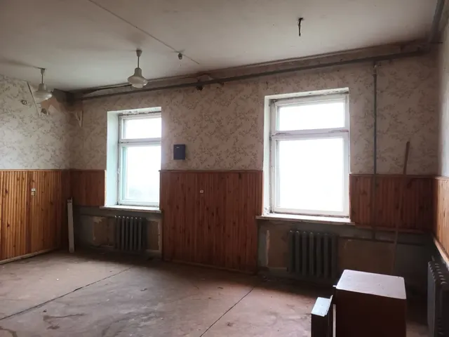 Объект аренды, площадь 104,10 кв. м, номера на поэтажном плане:  этаж 3, ком. 86 - 91, адрес (местонахождение) объекта: Российская Федерация, Тамбовская область, Ржаксинский муниципальный район, городское поселение Ржаксинский поссовет, р.п. Ржакса, улица Центральный микрорайон, д.3, помещение 11. Вход в объект аренды из общей входной группы