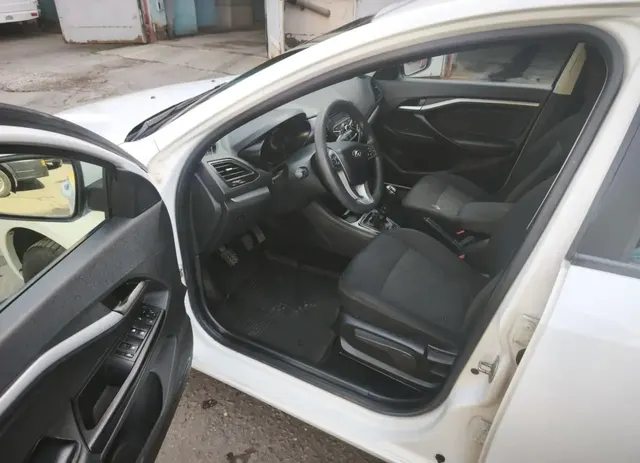 Продажа транспортного средства Легковые автомобили LADA VESTA (VIN) XTAGFK110LY403803
