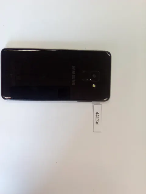 Сотовый телефон марки "Samsung Galaxy A8" imei1: 355624094378740, imei2: 355625094378747, в корпусе черного цвета