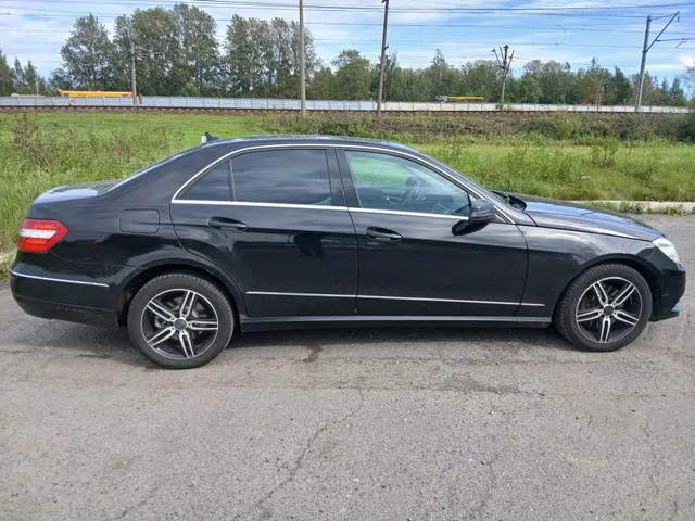 MERСEDES-BENZ E 300