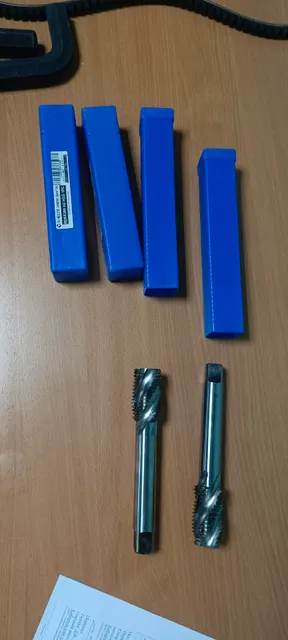 О позиций запчастей
