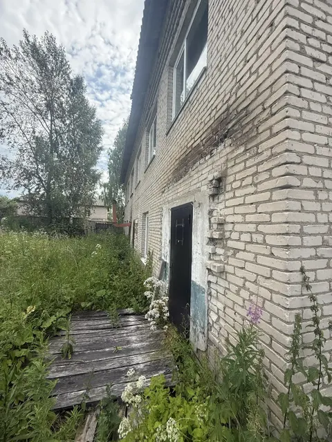 Право заключения договора аренды нежилого здания с кадастровым номером 35:06:0101004:68, являющимся собственностью Вожегодского муниципального округа