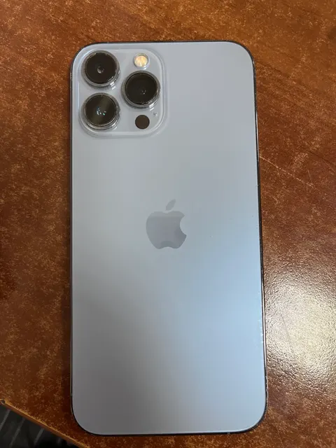 Сотовый телефон  марки Iphone 13 ProMax, цвет голубой,imei отсутствует.