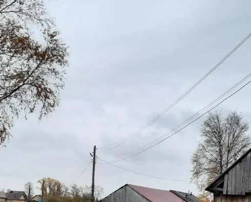 Электрические сети 0,4 кВ, протяженностью 1 704 м, расположенные по адресу: Российская Федерация, Красноярский край, Енисейский район, с. Луговатка, с кадастровым номером 24:12:0590101:114, год завершения строительства 1987, (сечение провода – 50 кв.мм., тип опор – деревянные, количество светильников – 40, количество опор- 48.)