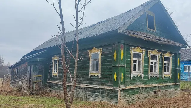 Жилой дом, признанный непригодным для проживания, с кадастровым номером 69:10:172201:191 и земельный участок с кадастровым номером 69:10:0172201:192 по адресу:Тверская область, муниципальный округ Калининский, деревня Нестерово, дом 22