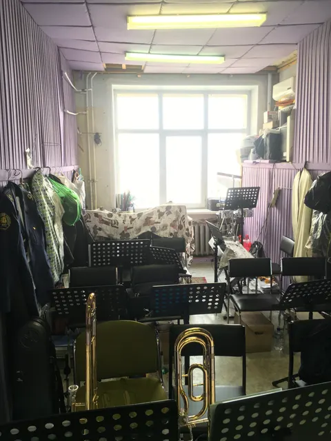 Нежилые помещения (по техническому паспорту на поэтажном плане №№ 16,17 – кабинет, проекционная) общей площадью 32,6 кв. м