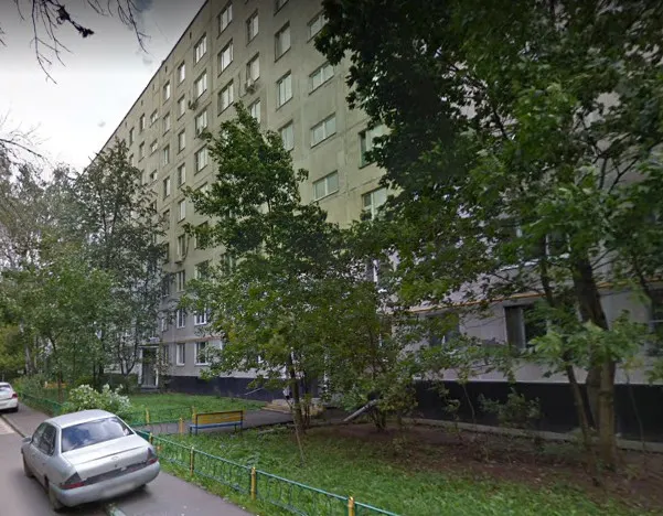 1/2 доля в праве общей долевой собственности на квартиру пл.32,8кв.м по адресу: Российская Федерация, город Москва, вн.тер.г. муниципальный округ Гольяново, улица Байкальская, дом 42, корпус 2, квартира 105, к/н 77:03:0002016:5648