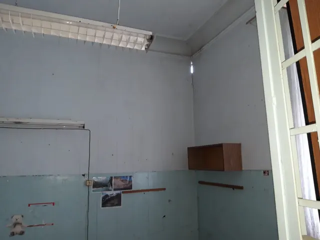 служебные помещения с   кадастровым номером 09:10:0060101:92 по адресу: Карачаево-Черкесская Республика, г. Карачаевск, ул. Мира, д. 10