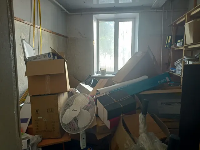 Находящееся в муниципальной собственности нежилое помещение площадью 110,1 кв.м. (этаж подвал), расположенное по адресу: Брянская область, г. Брянск, ул. Карла Маркса, д. 12, пом. VI, кадастровый номер 32:28:0031905:97