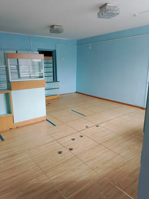 часть здания, общей площадью 165,7 кв.м., кадастровый номер: 13:03:0101002:1546, расположенного по адресу: Республика Мордовия, Атяшевский район, р.п. Атяшево,  Микрорайон-1, д. 27