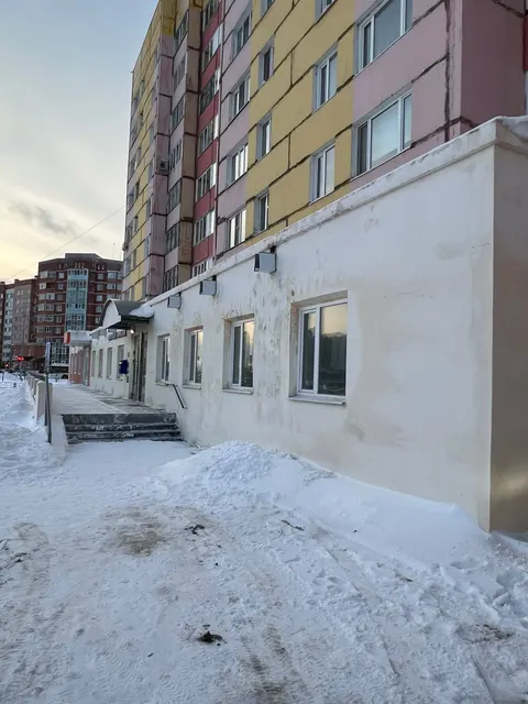 Лот № 1 Объект аренды, площадь 137,70 кв.м., номера помещений на поэтажном плане: 1 этаж: помещения № 3-13, 22, адрес (местонахождение) объекта: Ямало-Ненецкий автономный округ, г.о. город Новый Уренгой, г. Новый Уренгой, мкр. Мирный, д. 4