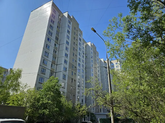 Продажа имущества, находящегося в собственности города Москвы, жилое помещение по адресу: г. Москва, г. Зеленоград, к. 1524, кв. 237, ком. 1, жилой площадью 19,3 кв. м (этаж № 8), кадастровый номер: 77:10:0006003:9469