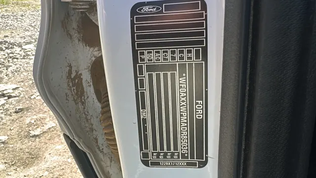 Автомобиль марки   Ford Kuga Без грз , № кузова WF0AXXWPMADR85036, цвет белый