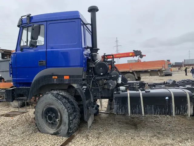 Грузовой тягач седельный УРАЛ 44202-82, 2022 г.в., г/н Н166МР14, цвет синий, VIN X1P442020N1446677. Местонахождение: РС(Я). Собственник ГУП ЖКХ РС(Я).