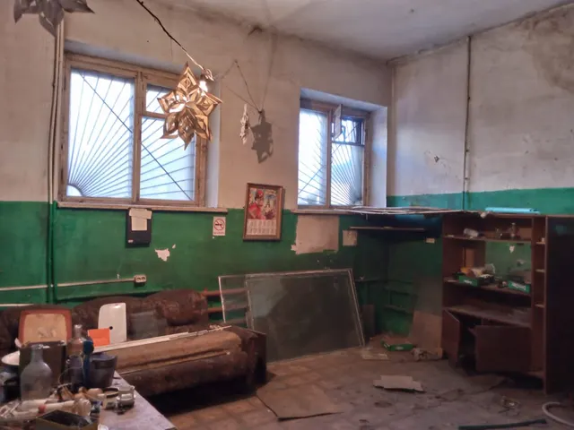 Нежилое помещение общей площадью 69,8 кв. м, расположенного по адресу: Российская Федерация, Алтайский край, город Рубцовск, улица Степана Разина, дом 196, помещение 61.
