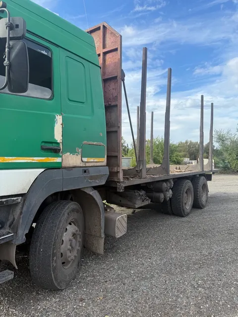 Грузовой автомобиль МАЗ 6312В9-429-012, 2013г.в., г/н У967СЕ124, VIN Y3M6312B9D0000990, номер кузова отсутствует, номер шасси Y3M6312B9D0000990, номер двигателя ЯМЗ-651.0 D0010280, цвет зеленый. Начальная цена продажи 1 630 300 руб. Задаток 244560 руб.