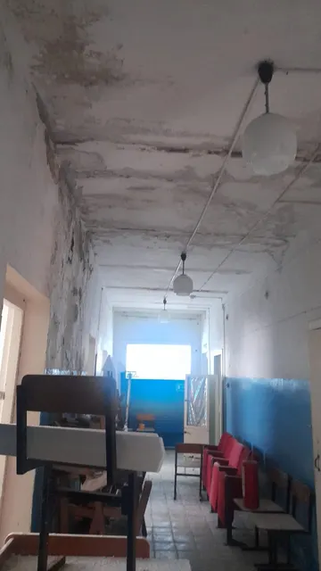 Нежилое здание с  кадастровым номером 37:07:033601:166 и земельным участком с кадастровым номером 37:07:033601:71 по адресу: Ивановская область, Кинешемский район, д. Лагуниха, ул. Торговая, д. 6